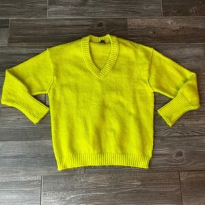 Wild Fable XS V-Neck Sweater Chartreuse‎ Green Pullover Cozy Knit Long Sleeve